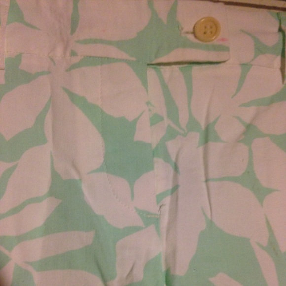 Theory patterned shorts - Picture 3 of 4